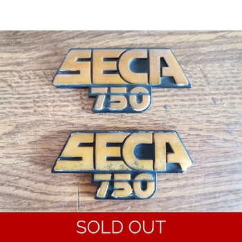 1981-83 Yamaha XJ750R Seca Side Cover Emblems 5G2-21782-00 5G2-21781-00